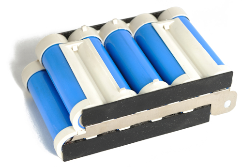 1504490479747055572.jpg 全氣候電池研發(fā)成功 推動(dòng)北方新能源車應(yīng)用.jpg