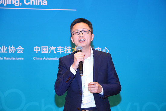 1516508097915064669.jpg 主題峰會(huì)1-夏珩-小鵬汽車創(chuàng)始人、總裁(2).jpg