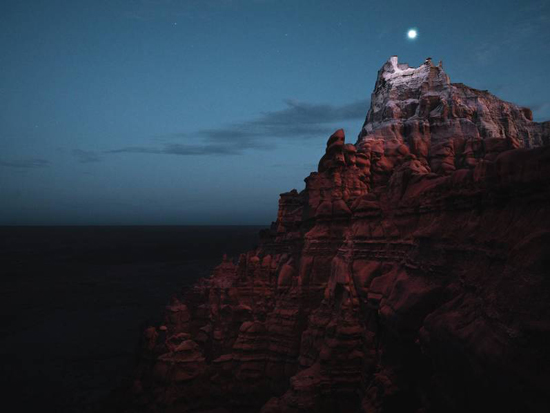 無人機(jī)除了拍攝,還能這樣用?怪不得美國攝影師能拍出神秘大片 無人機(jī)除了拍攝,還能這樣用?怪不得美國攝影師能拍出神秘大片