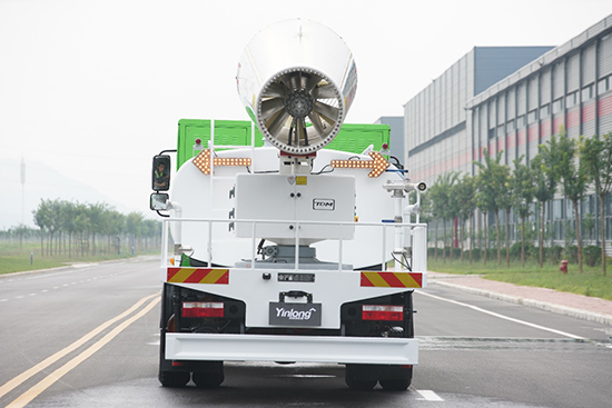 銀隆新能源多功能抑塵車出擊，車過無塵！