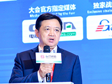 國(guó)家科技成果轉(zhuǎn)化基金新能源汽車創(chuàng)業(yè)投資子基金合伙人兼總裁方建華主持“發(fā)掘動(dòng)力電池產(chǎn)業(yè)鏈價(jià)值與機(jī)會(huì)”主題論壇