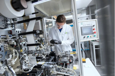 破解高固含量導(dǎo)電難題，單壁碳納米管助力鋰電池實(shí)現(xiàn)360Wh/kg