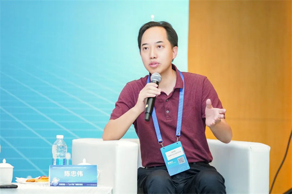 “Li+學(xué)社”高端對話:警惕全球化機(jī)遇下,鋰電企業(yè)的出海挑戰(zhàn)和技術(shù)迭代風(fēng)險 “Li+學(xué)社”高端對話:警惕全球化機(jī)遇下,鋰電企業(yè)的出海挑戰(zhàn)和技術(shù)迭代風(fēng)險