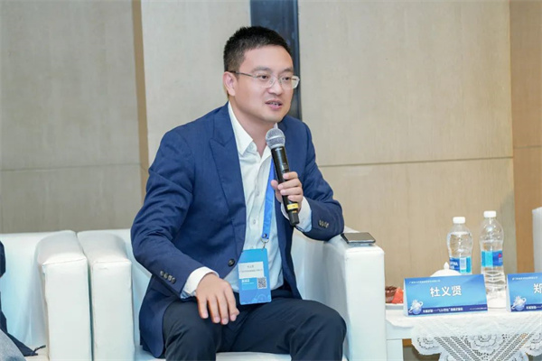 “Li+學(xué)社”高端對話:警惕全球化機(jī)遇下,鋰電企業(yè)的出海挑戰(zhàn)和技術(shù)迭代風(fēng)險 “Li+學(xué)社”高端對話:警惕全球化機(jī)遇下,鋰電企業(yè)的出海挑戰(zhàn)和技術(shù)迭代風(fēng)險