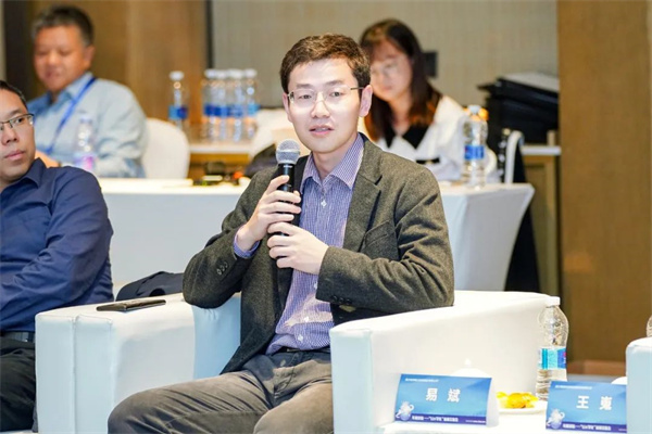 “Li+學(xué)社”高端對話:警惕全球化機(jī)遇下,鋰電企業(yè)的出海挑戰(zhàn)和技術(shù)迭代風(fēng)險 “Li+學(xué)社”高端對話:警惕全球化機(jī)遇下,鋰電企業(yè)的出海挑戰(zhàn)和技術(shù)迭代風(fēng)險