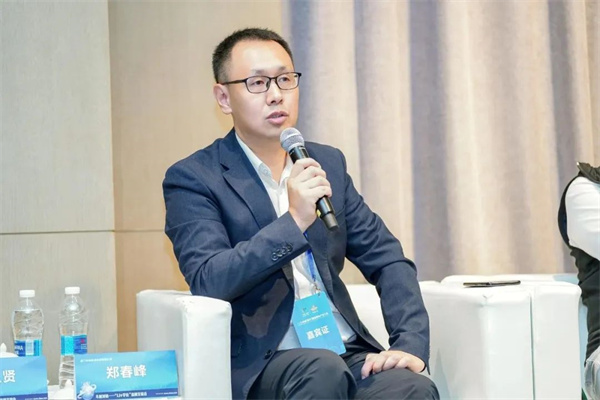 “Li+學(xué)社”高端對話:警惕全球化機(jī)遇下,鋰電企業(yè)的出海挑戰(zhàn)和技術(shù)迭代風(fēng)險 “Li+學(xué)社”高端對話:警惕全球化機(jī)遇下,鋰電企業(yè)的出海挑戰(zhàn)和技術(shù)迭代風(fēng)險