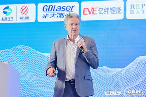 德國飛頁公司CEO威利·塔克：《調(diào)整時期的電動航空前景展望》