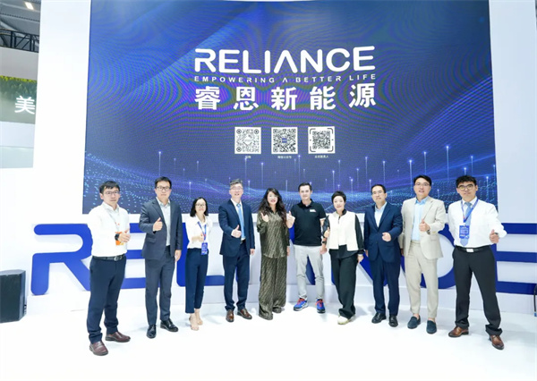 「極耳無界 能量登峰」發布會圓滿落幕：睿恩21700-6Ah電池全球首發，攜手蔡司共繪質量新篇章