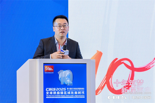 產業共振!大圓柱電池迎來“高光時刻” 產業共振!大圓柱電池迎來“高光時刻”